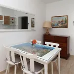 Zora Casa de hóspedes 3*