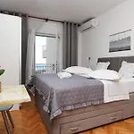 Zora Casa de hóspedes 3*