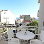 Zora Makarska