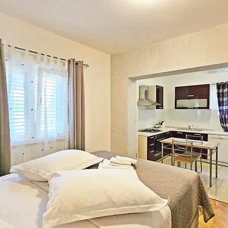 Zora 3* マカルスカ