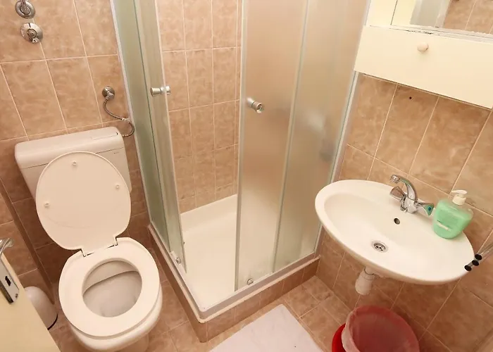 Zora ゲストハウス 3*