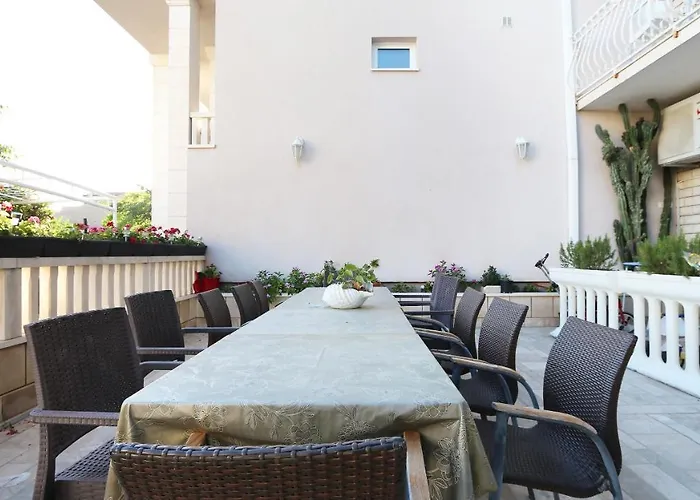 ゲストハウス Zora マカルスカ