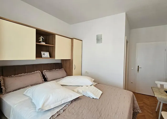 Zora ゲストハウス 3*