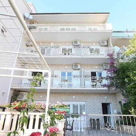 Pensjonat Zora Makarska