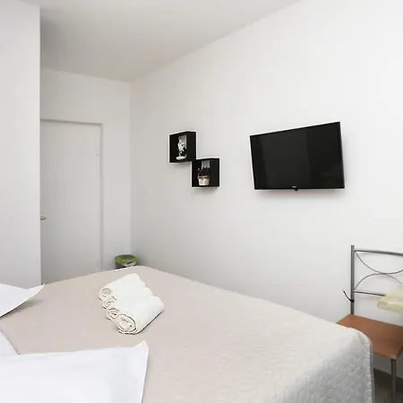 Zora Pensjonat Makarska