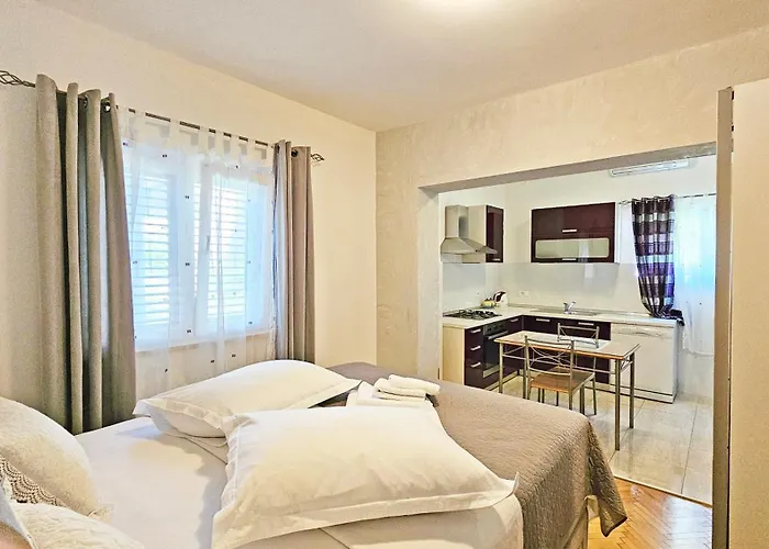 Zora 3* Makarska